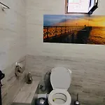 Δωμάτια σε οικογενειακή κατοικία Rooms More