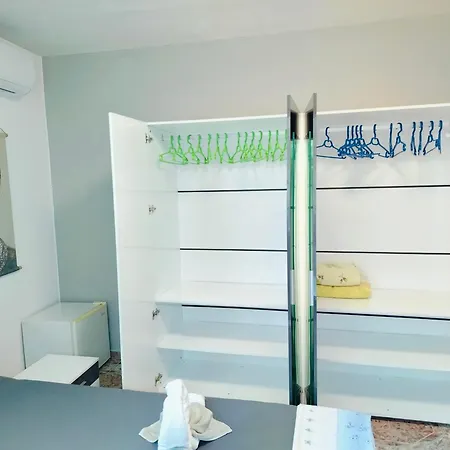 Rooms More 홈스테이 *