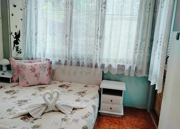 בית אירוח Rooms More *